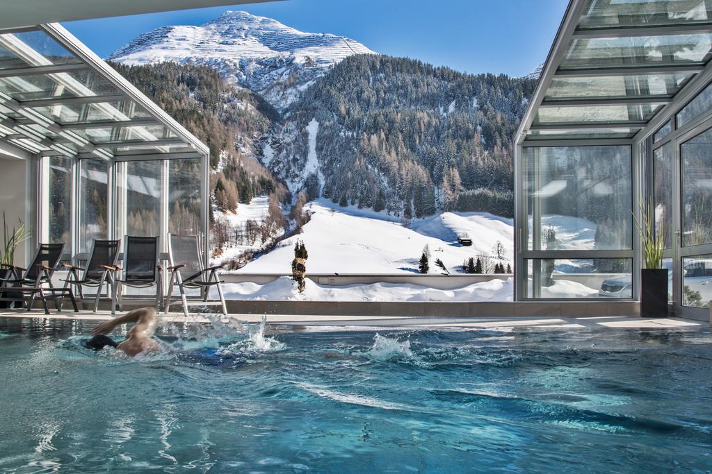 Hotel Nassereinerhof Sankt Anton am Arlberg Exterior photo